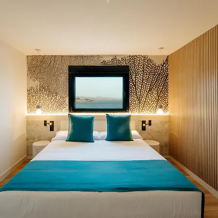 R2 Higos Aparthotel *