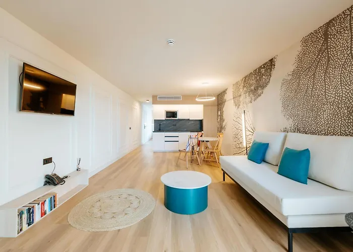 R2 Higos Коста Калма