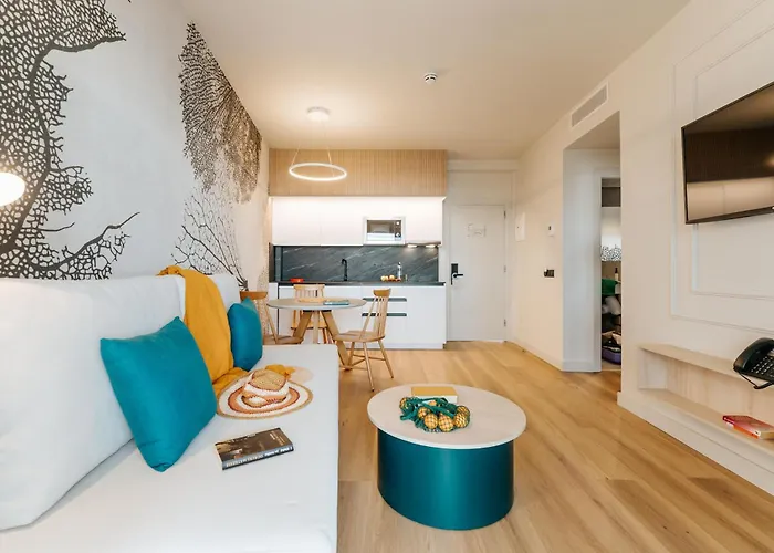 Hotel apartamentowy R2 Higos 4*