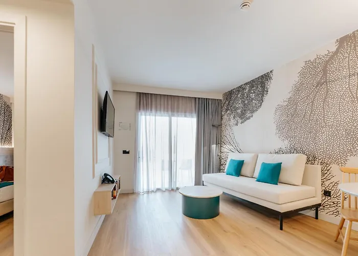 R2 Higos Hotel apartamentowy