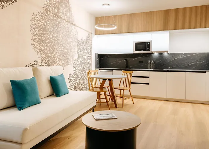 R2 Higos Hotel apartamentowy 4*