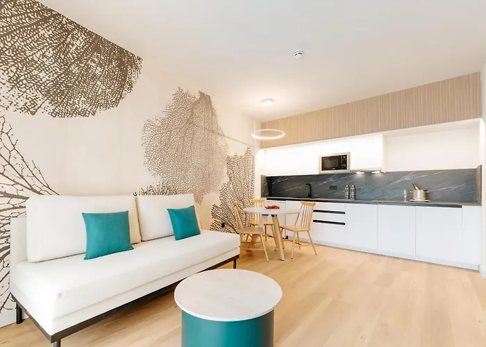 R2 Higos Hotel apartamentowy 4*